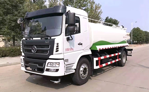洒水车